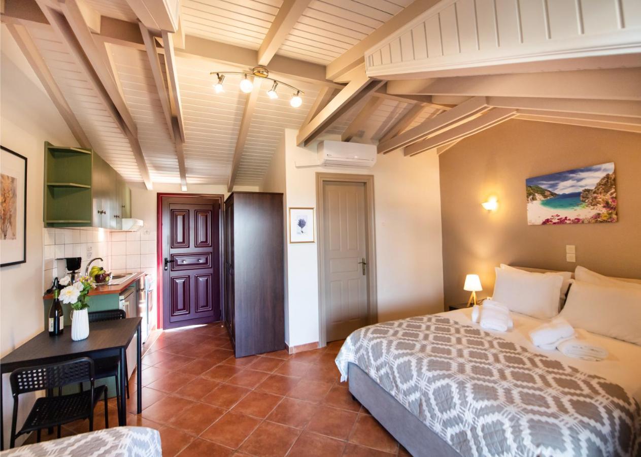 Villa Verde Lefkada City Bagian luar foto